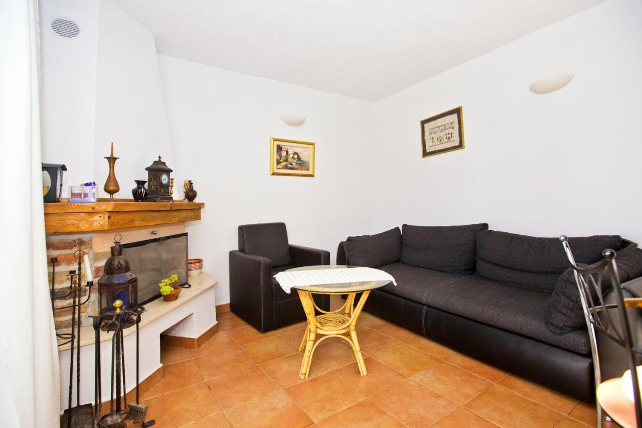 Seaside Secluded Apartments Cove Tvrdni Dolac, Hvar - 4008 Gdinj Exterior photo